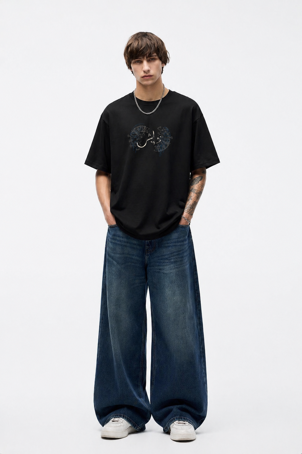Lost in Time Black Tee ”وقت اور نظر"