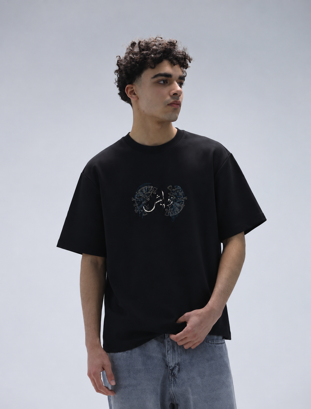 Lost in Time Black Tee ”وقت اور نظر"